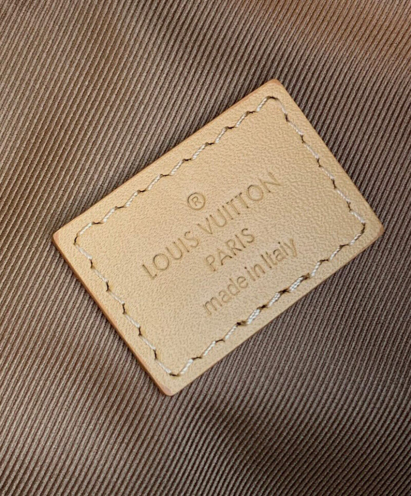 Louis Vuitton Hobo Cargo M12697 Khaki